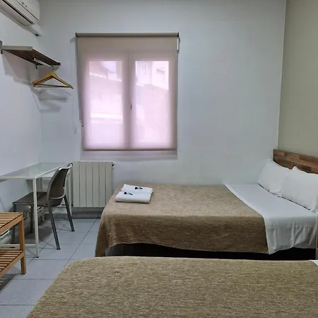 Elkano Hotel *