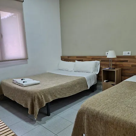 Elkano Hotel *