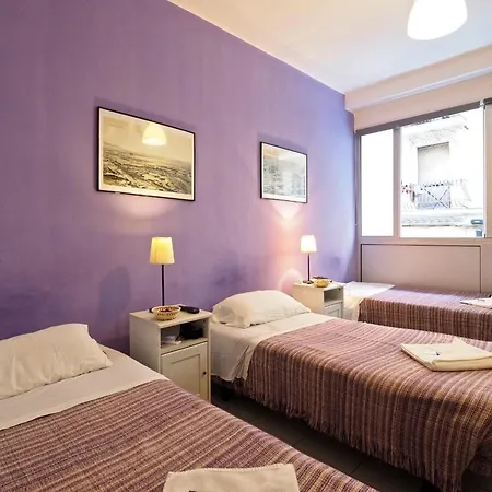 Elkano Hotel *