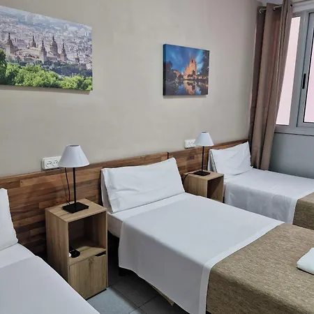 Elkano Hotel *