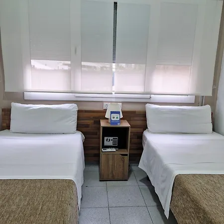 Hotel Elkano *